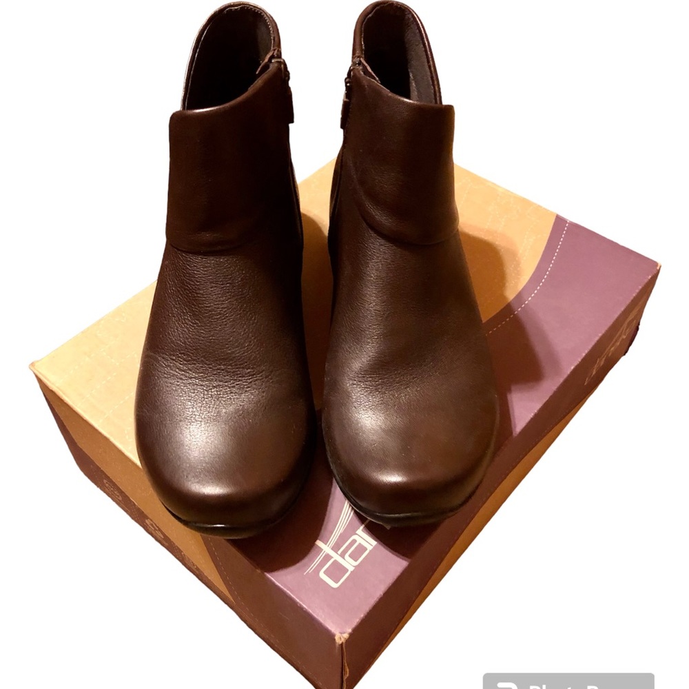 Dansko brown leather booties, size 39 or 8 1/2